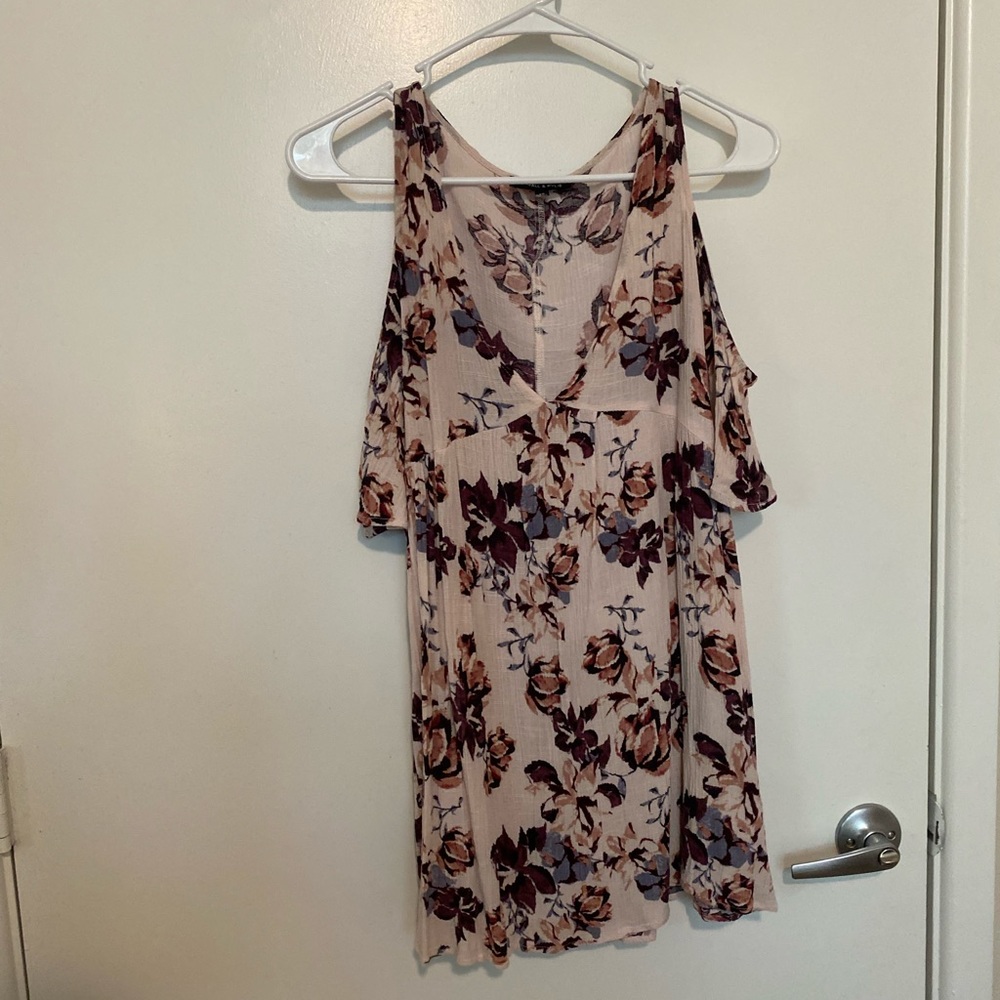 Kendall and Kylie dress